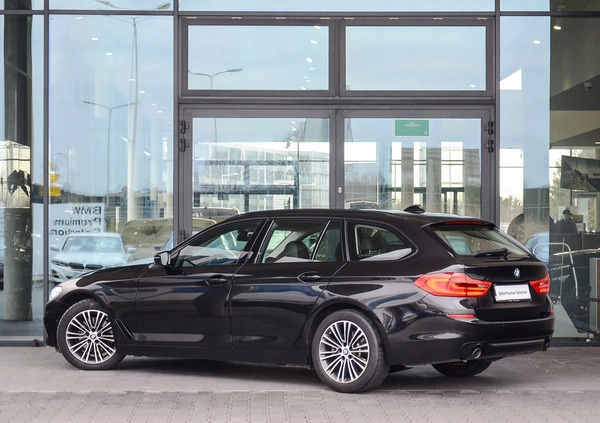 BMW Seria 5 cena 99900 przebieg: 102277, rok produkcji 2018 z Człopa małe 301